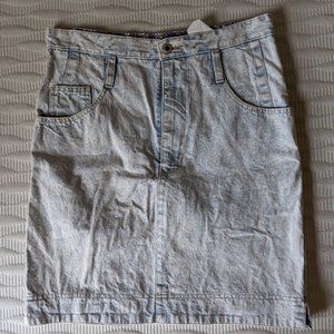 Light-Wash Denim A-line Skirt